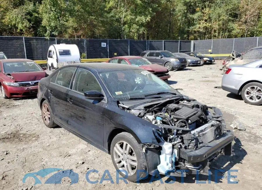 3VW2B7AJXJM212693# 1
