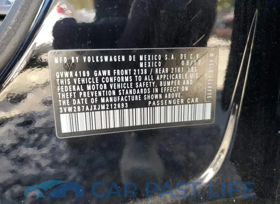 3VW2B7AJXJM212693# 10