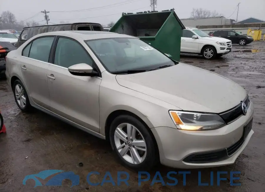 3VW637AJXDM311131# 4
