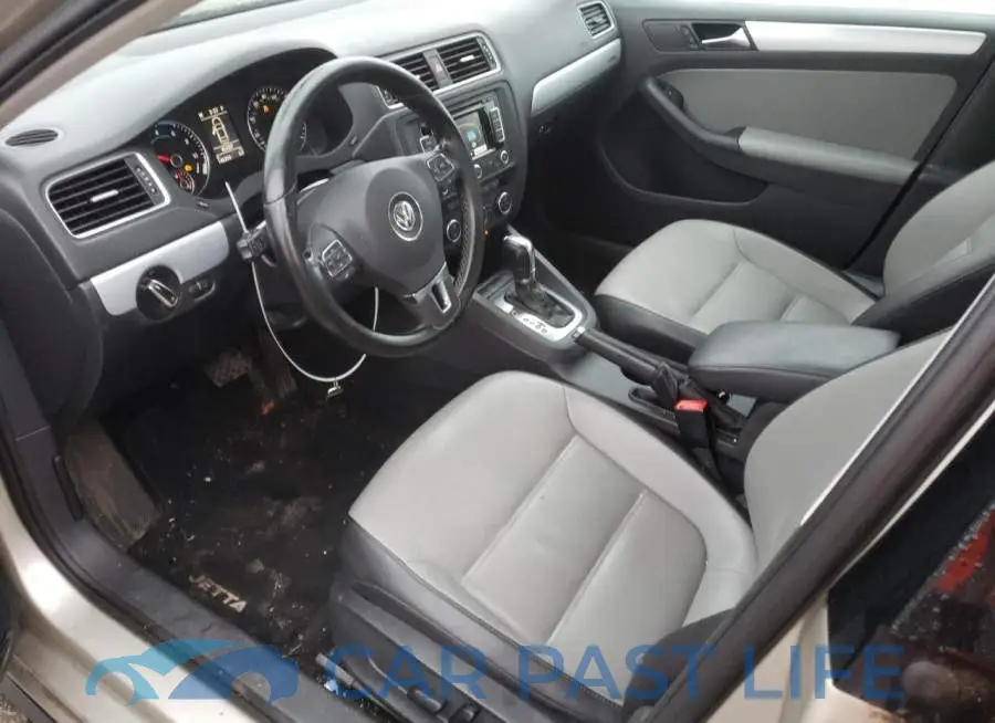 3VW637AJXDM311131# 7