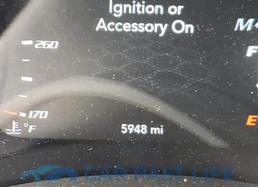 2C3CDXGJ0MH679105# 8