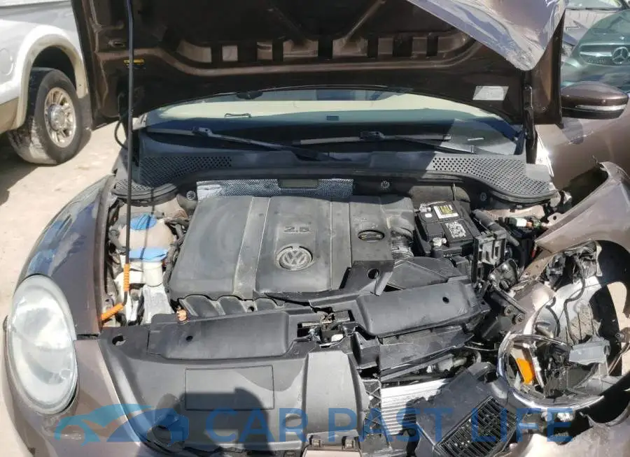 3VW5X7ATXDM828401# 7