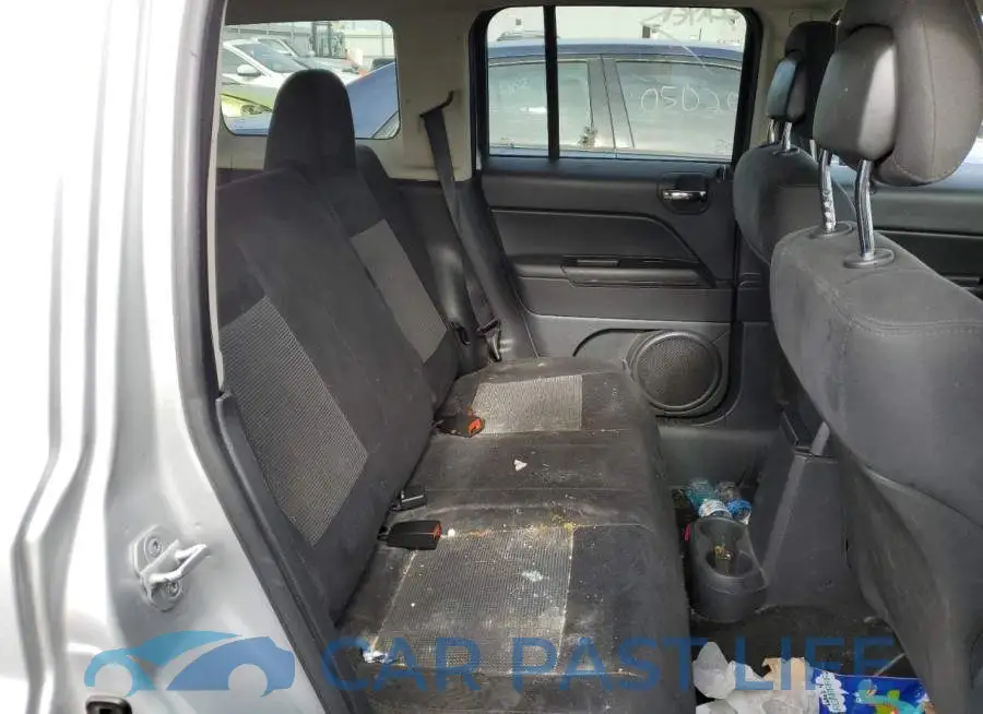 1C4NJPFB6DD137687# 6