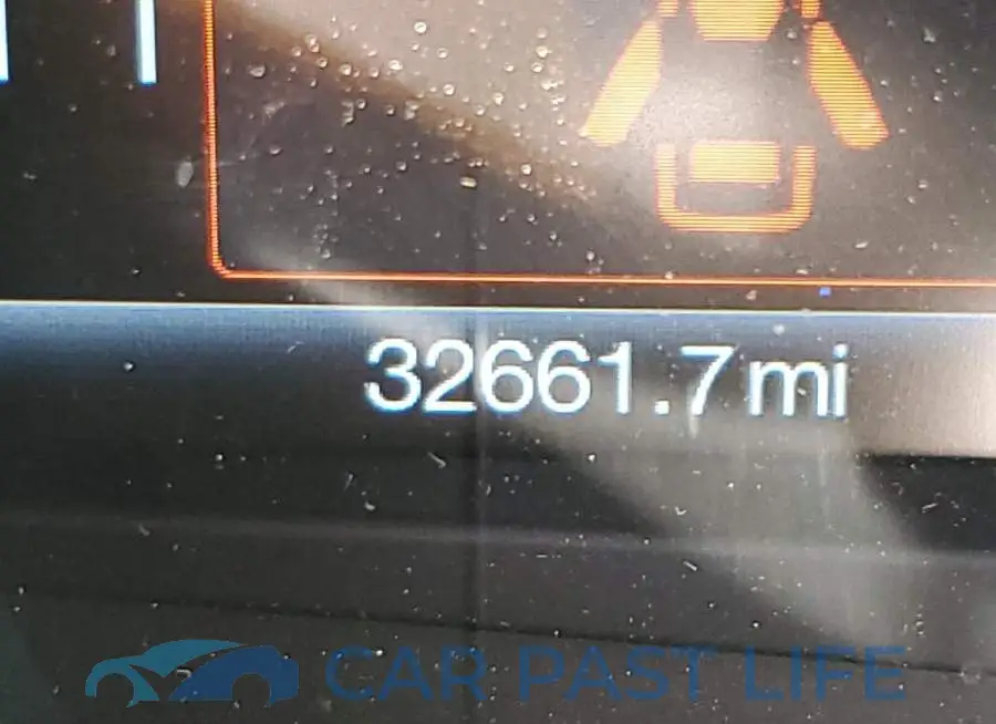 3FA6P0SU4HR322471# 8