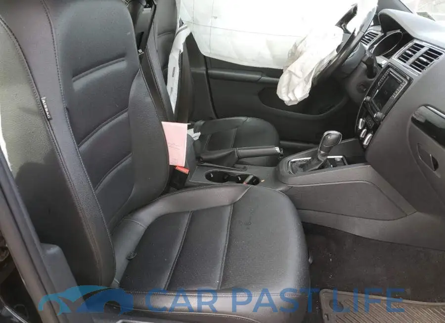 3VWD17AJ8JM244778# 5