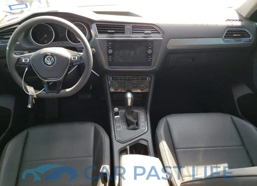 3VV3B7AX7LM100983# 8