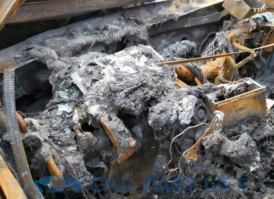 5NPE34AF3FH060440# 9