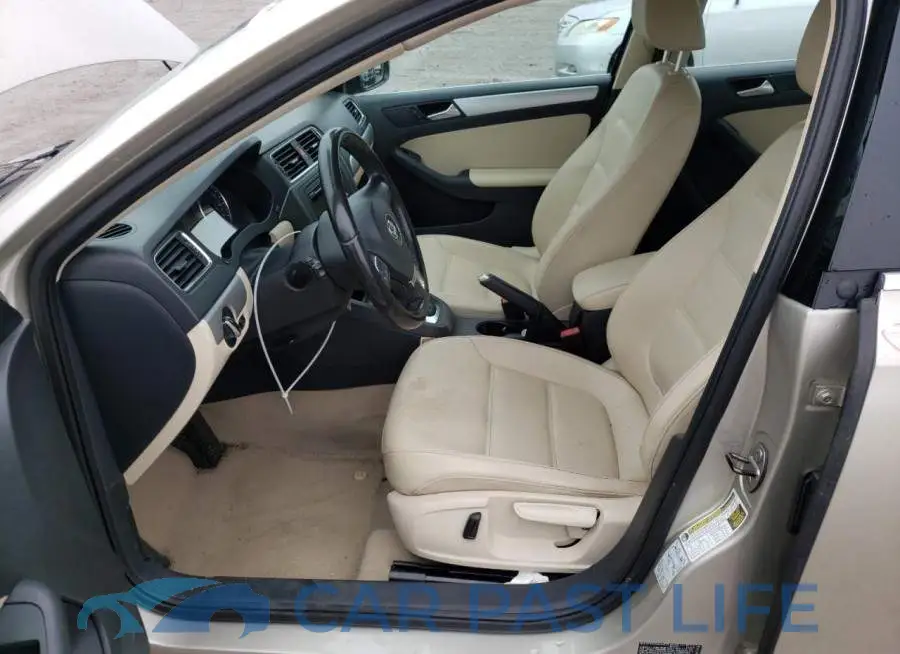 3VWDX7AJXDM221800# 7