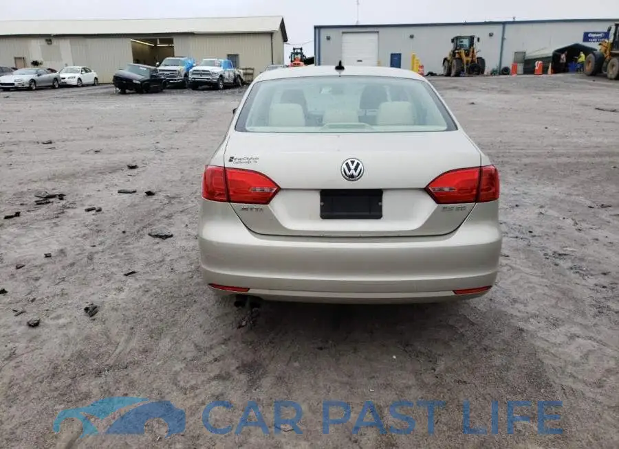 3VWDX7AJXDM221800# 6