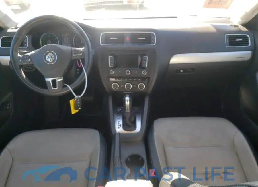 3VW637AJ0DM231093# 8