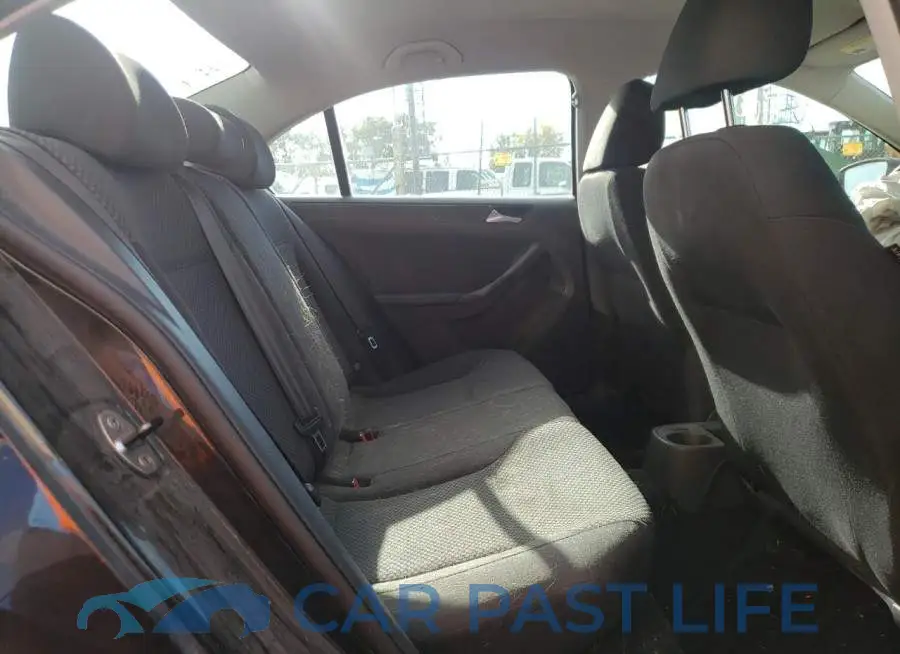 3VW1K7AJ1DM211979# 6