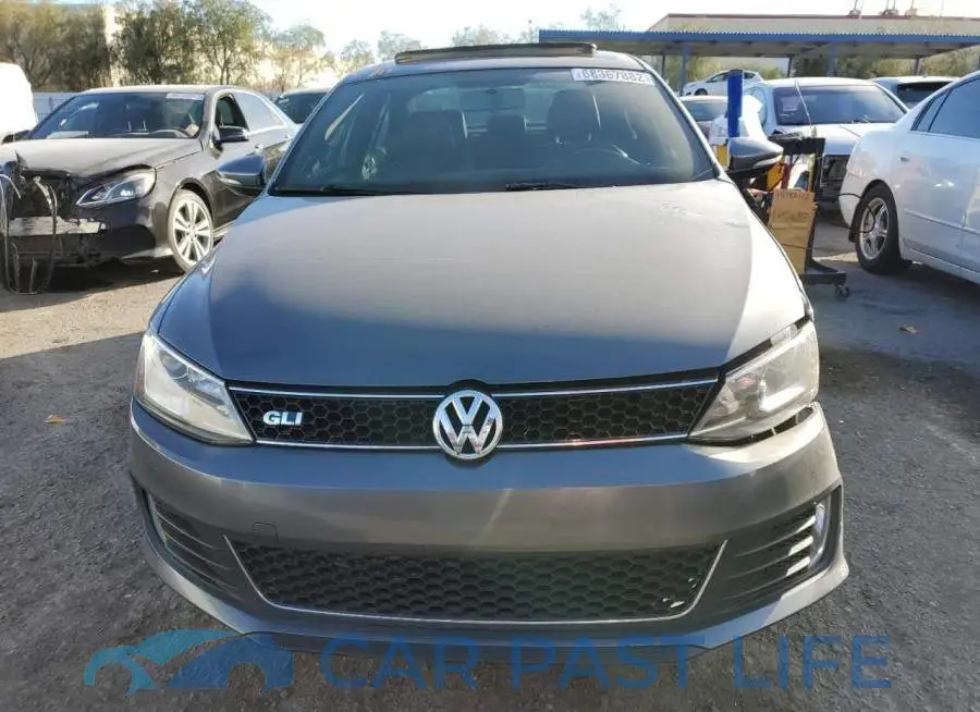 3VW4S7AJ9EM213493# 5