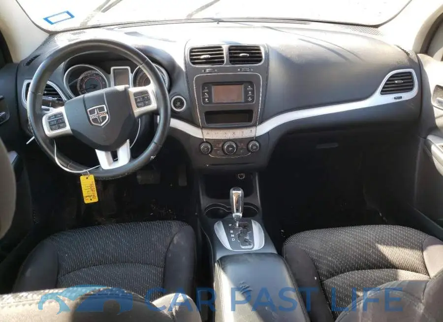 3C4PDCBG8DT685128# 8