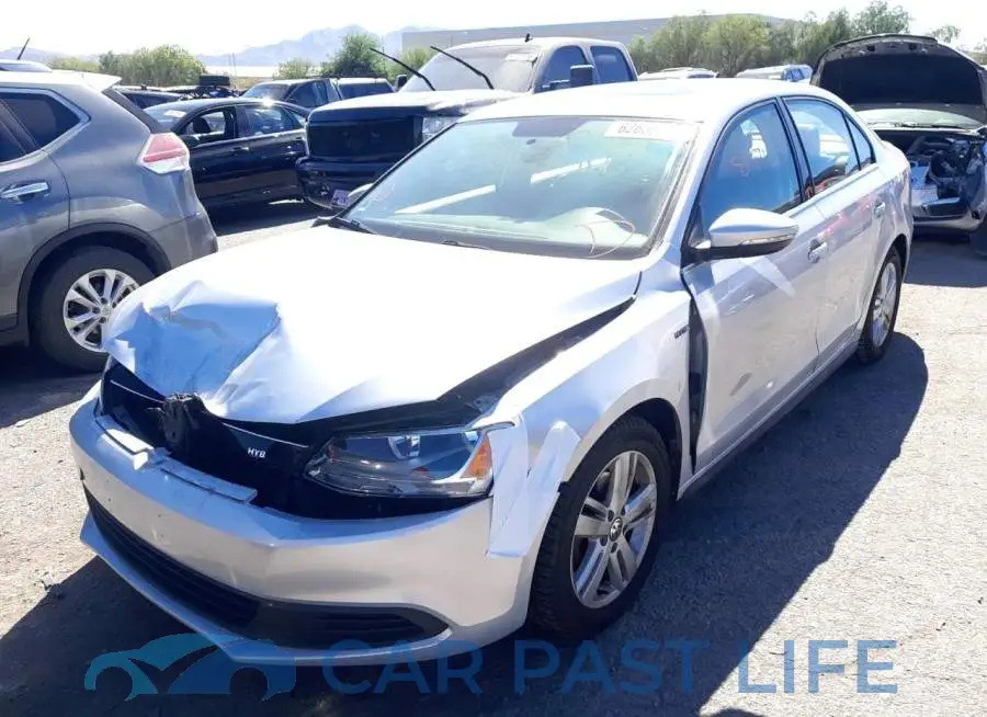 3VW637AJ9DM220660# 2