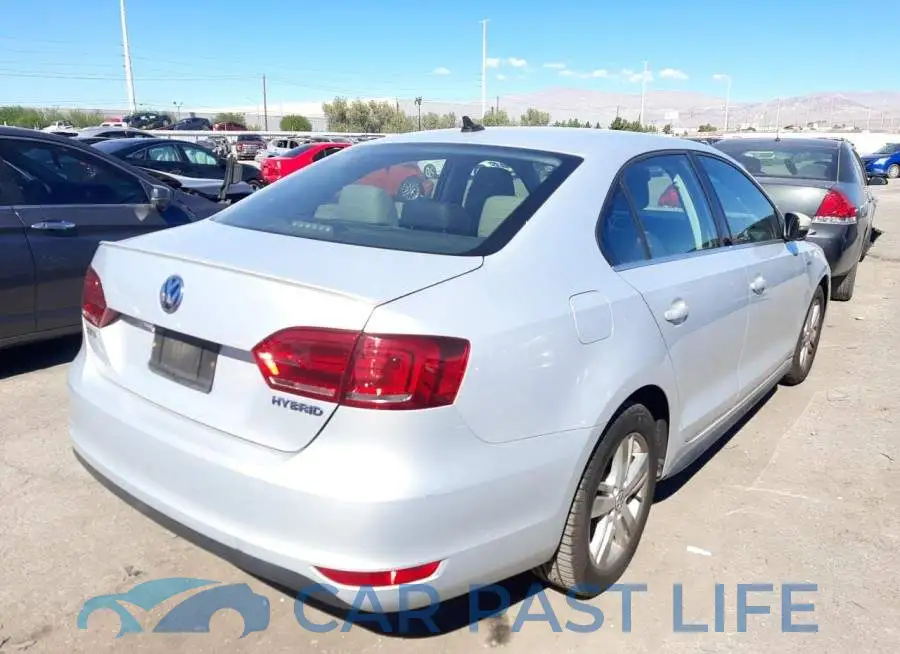 3VW637AJ9DM220660# 4