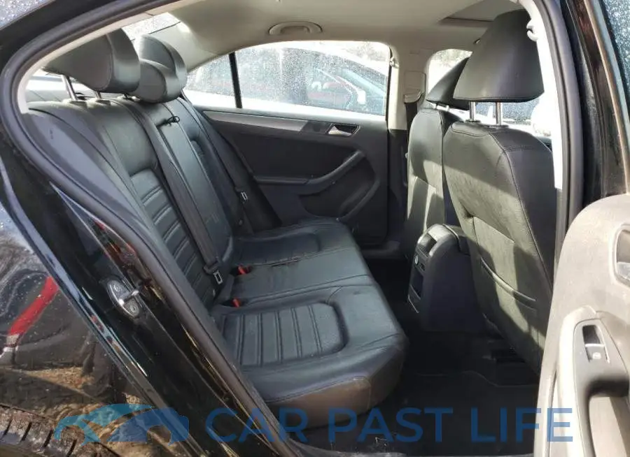 3VWLP7AJ6DM374265# 10