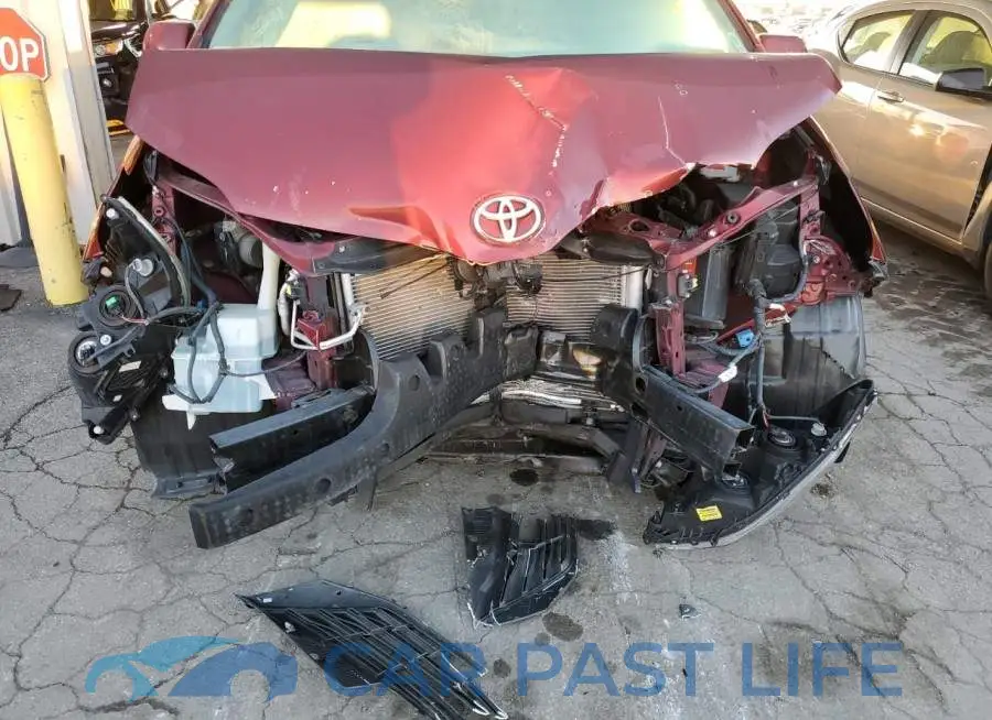 5TDYK3DC4DS325613# 9