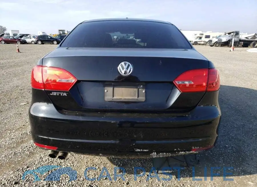 3VW1K7AJ7DM287142# 6