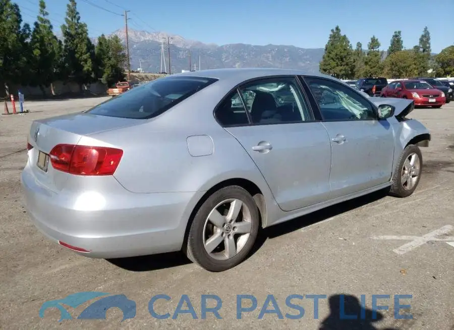 3VW1K7AJ9DM412612# 3