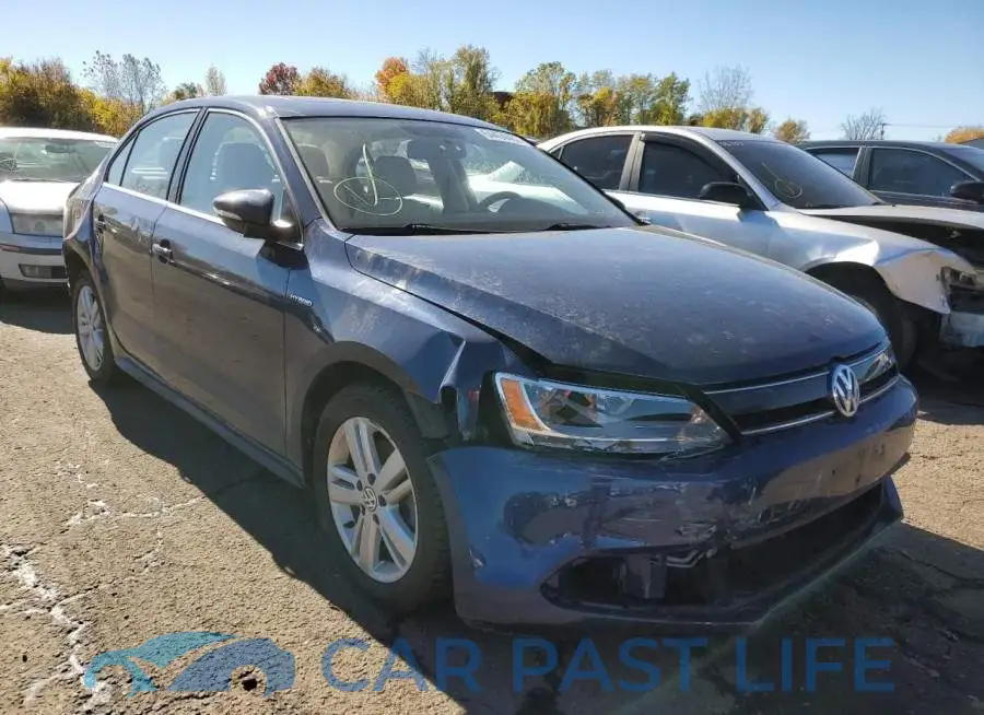 3VW637AJ6DM279925# 1
