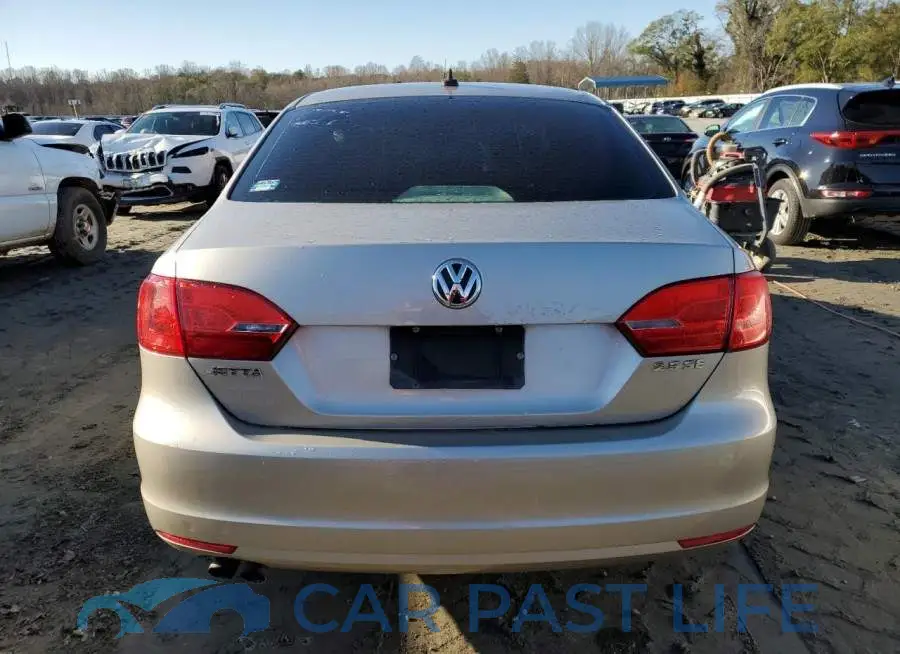 3VWDX7AJ4DM206581# 6