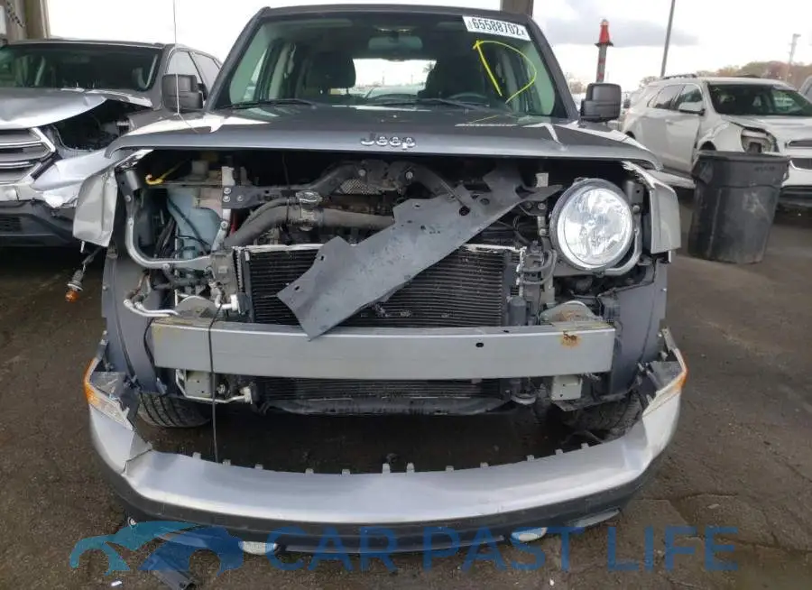 1C4NJRFB8DD140571# 9