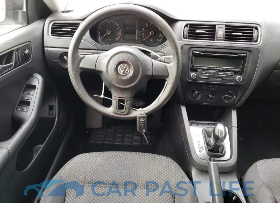 3VW2K7AJ7DM294127# 8