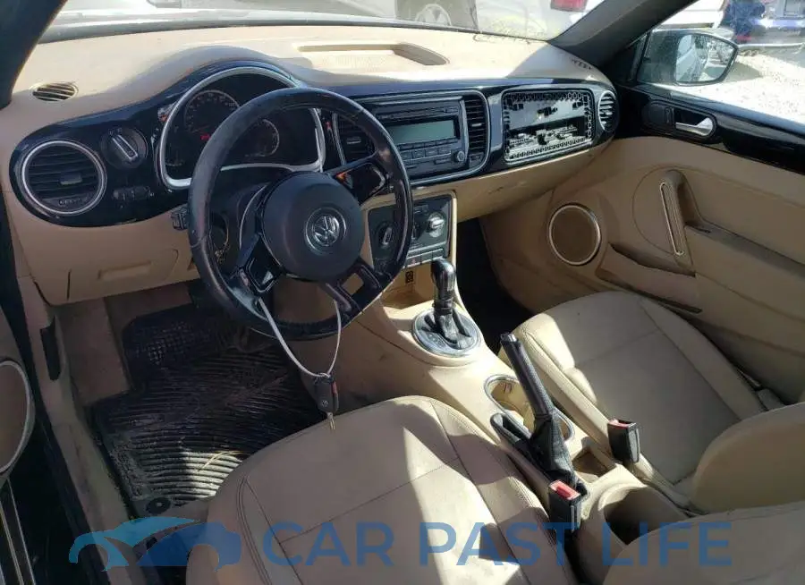 3VW5P7AT1DM811843# 9