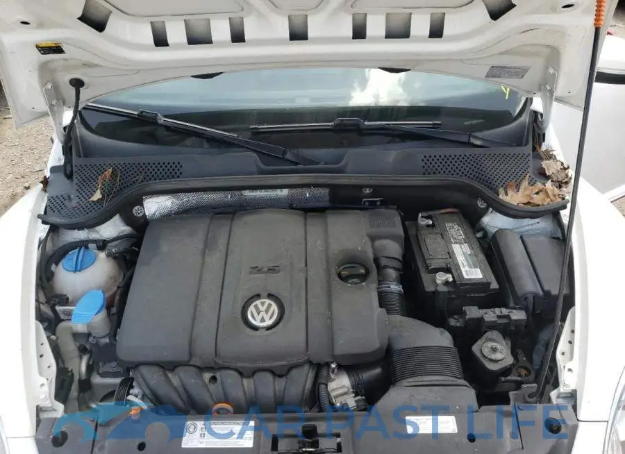 3VW5X7AT4DM822092# 7