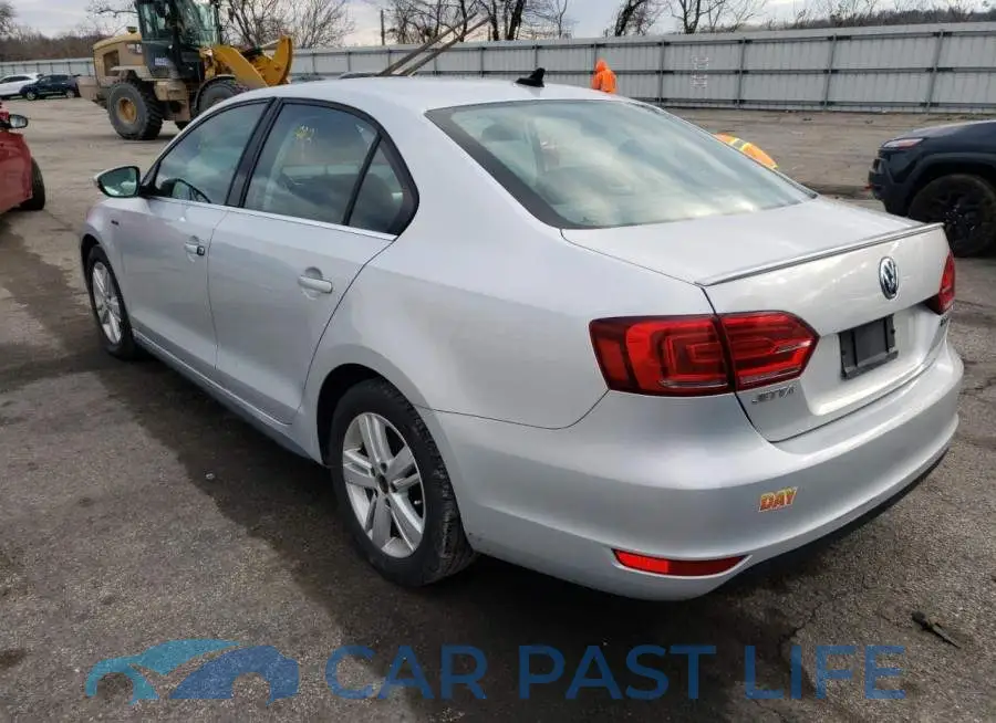 3VW637AJ4DM225930# 2
