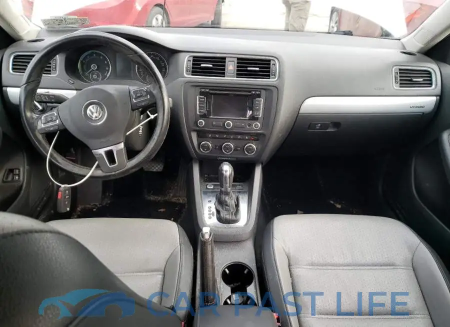 3VW637AJ4DM225930# 8