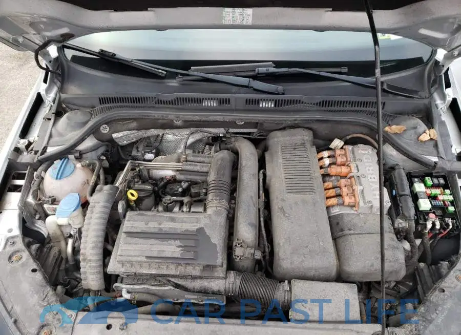 3VW637AJ4DM225930# 11