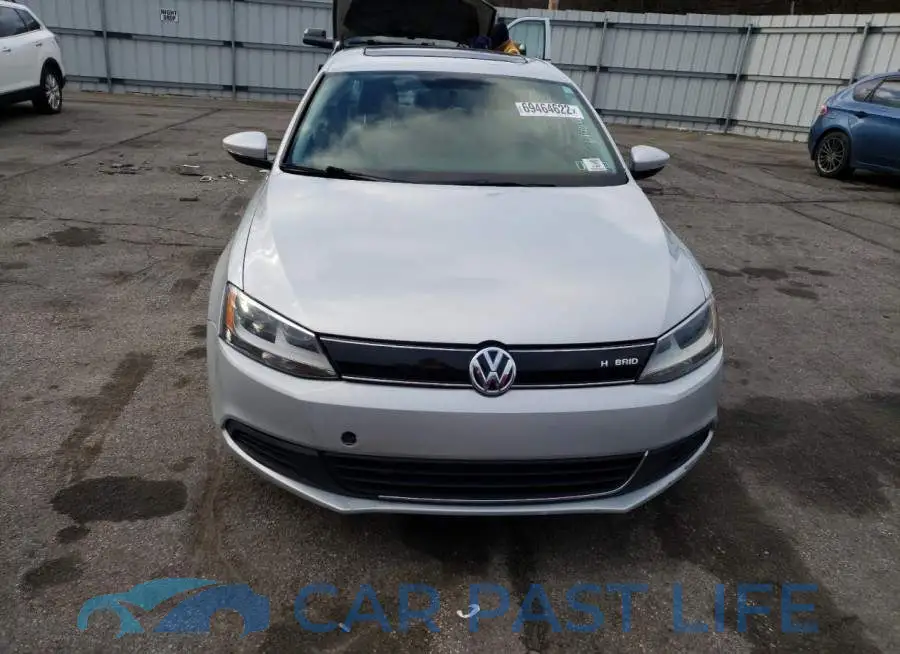 3VW637AJ4DM225930# 5