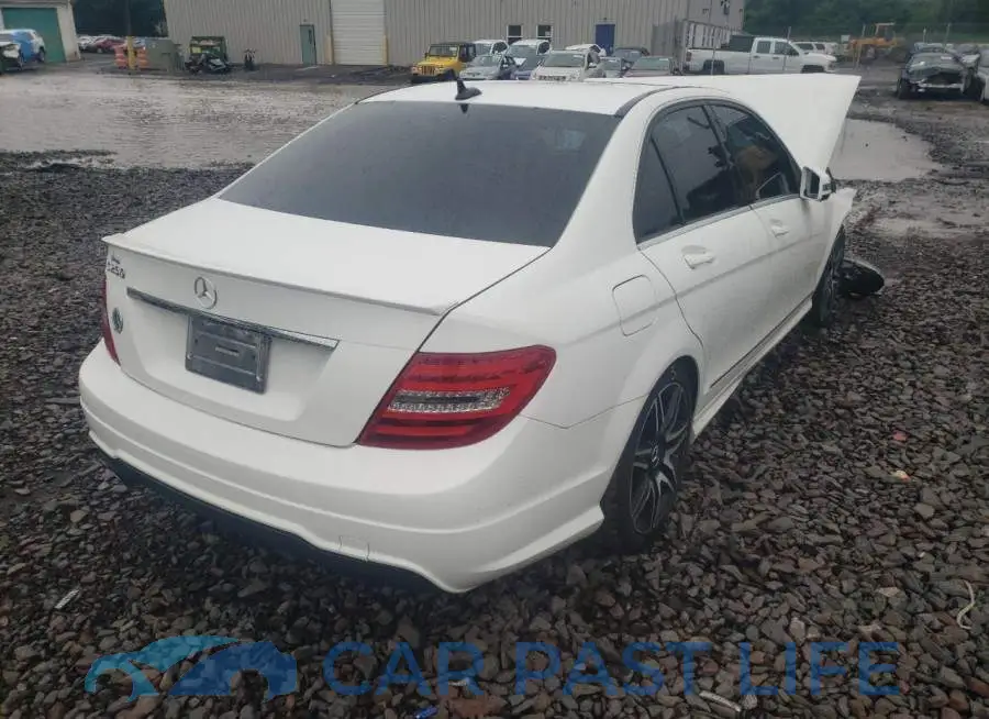 WDDGF4HB8DR247817# 4