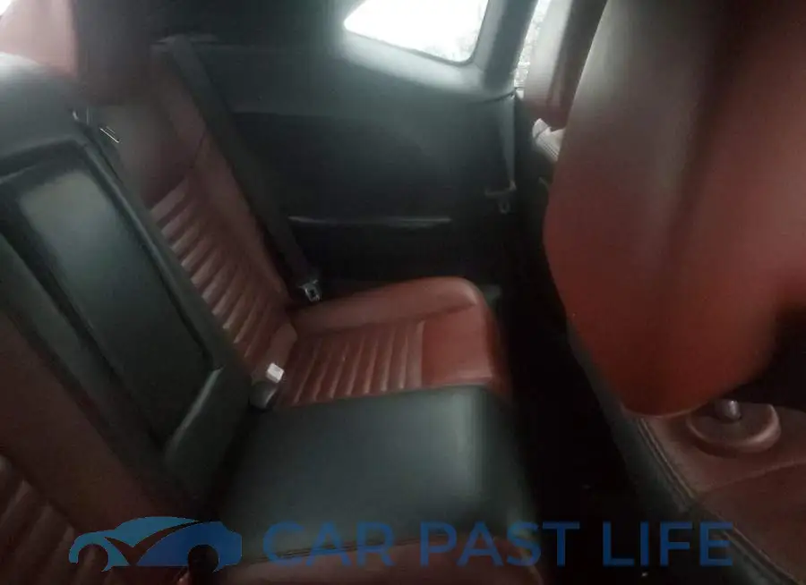 2C3CDYAG4DH570309# 10