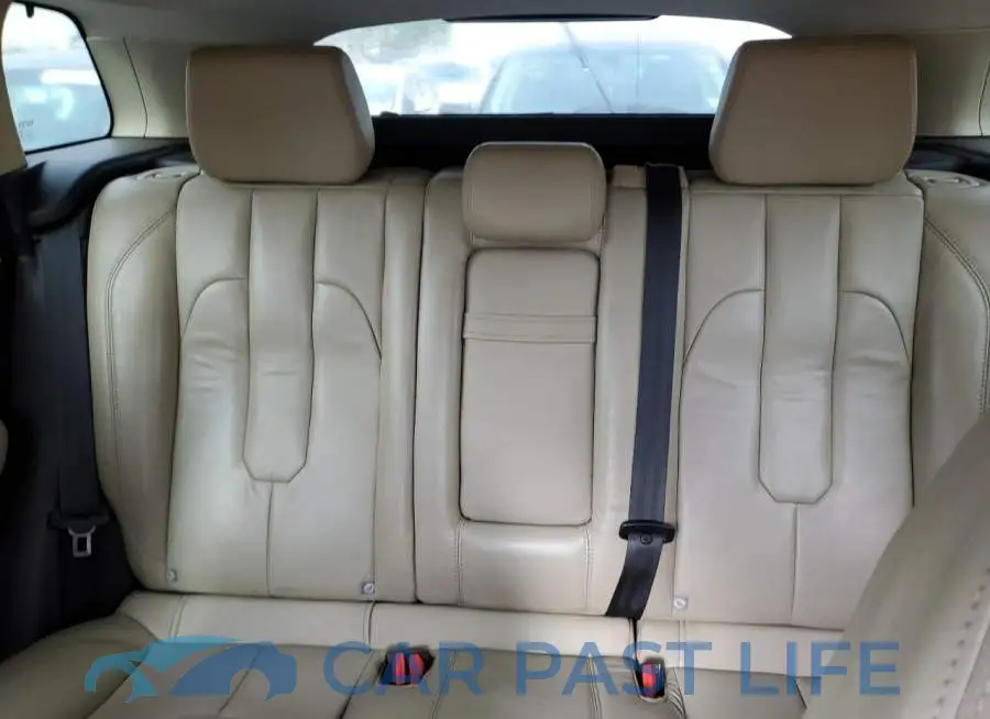 SALVP2BG7DH708575# 10