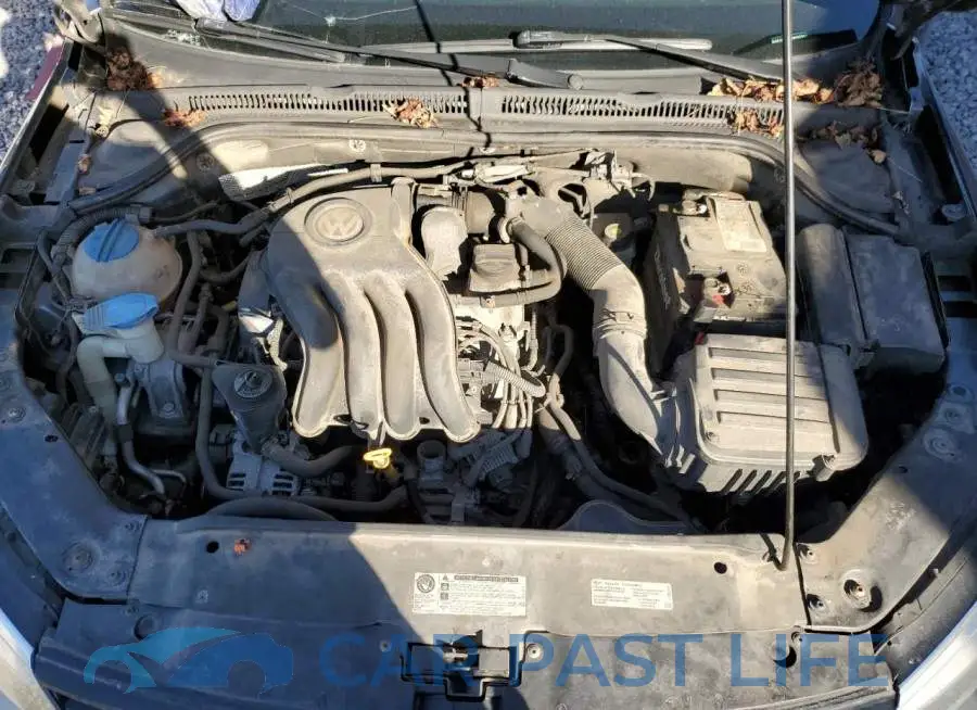 3VW1K7AJ9DM400041# 11