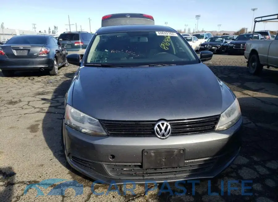 3VW2K7AJ8DM236415# 5