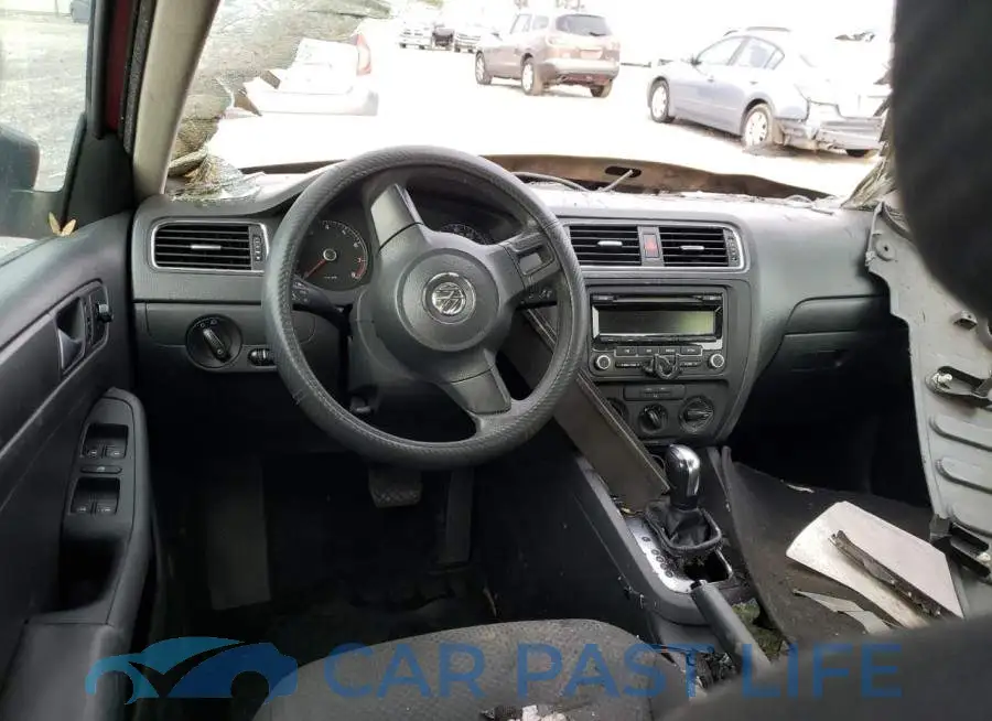 3VW2K7AJ8DM404800# 8