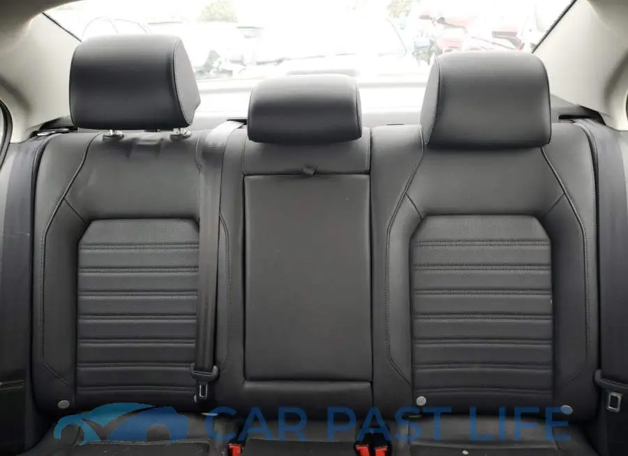 3VWLP7AJ5DM236734# 10