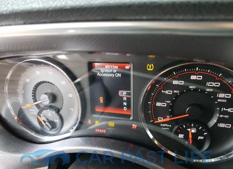 2C3CDXCT4DH631517# 9