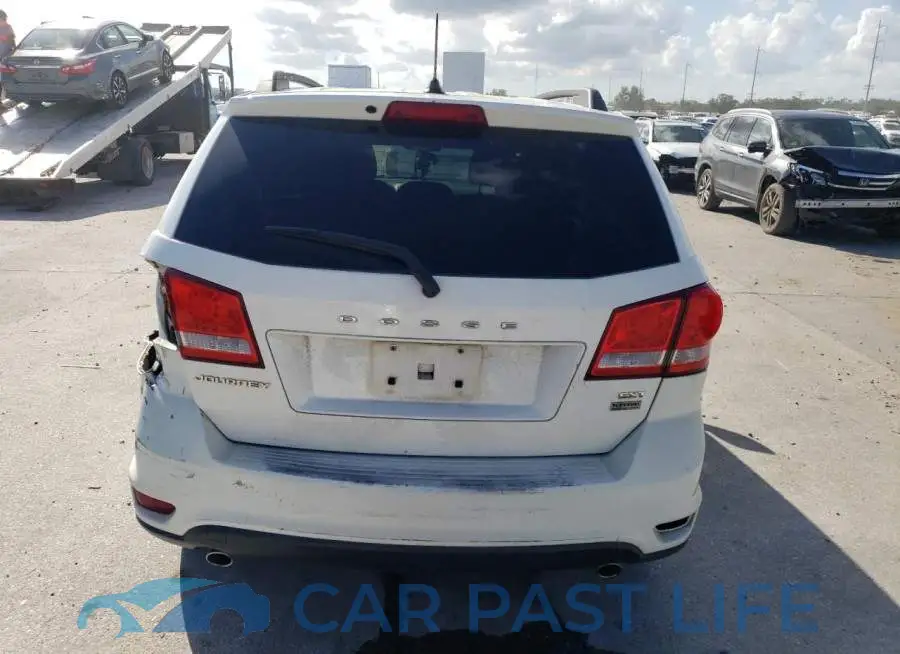 3C4PDCBG6DT572567# 6