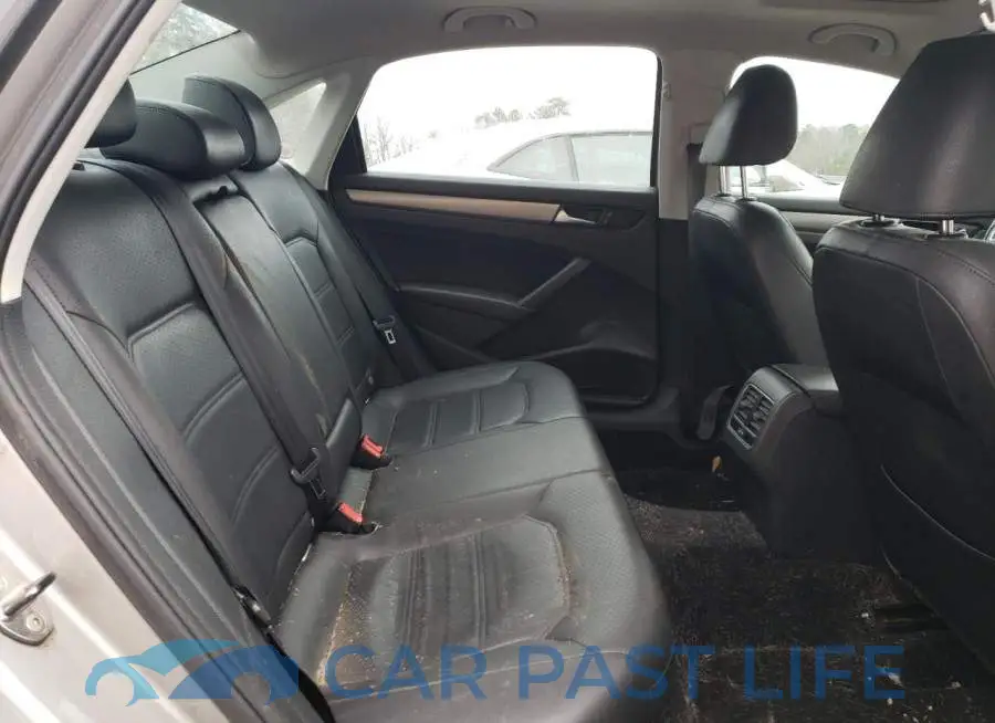 1VWBN7A32EC077435# 10