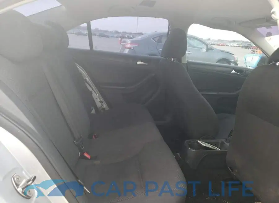 3VW2K7AJ1DM212585# 10