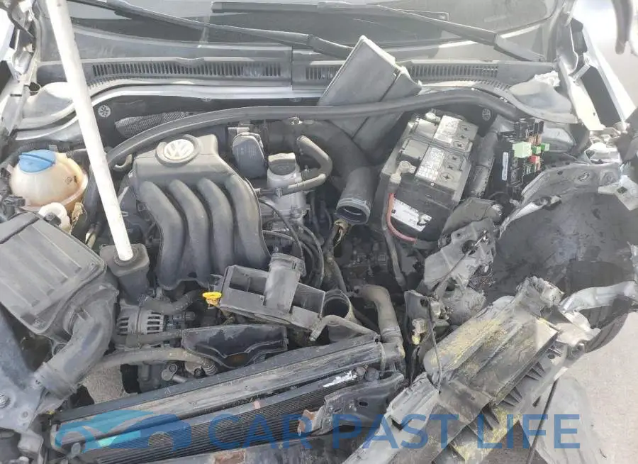 3VW2K7AJ1DM212585# 11