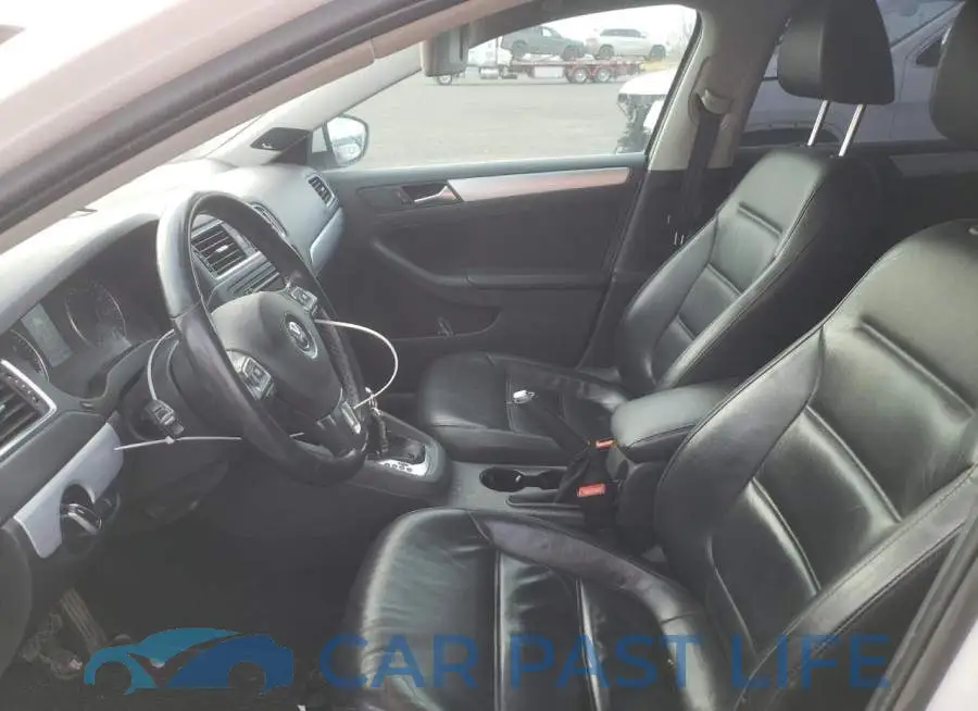 3VW637AJ1DM260571# 7