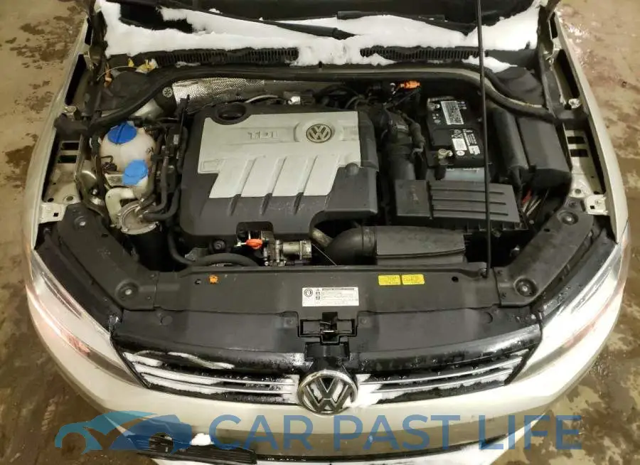3VWLL7AJ7DM207845# 11