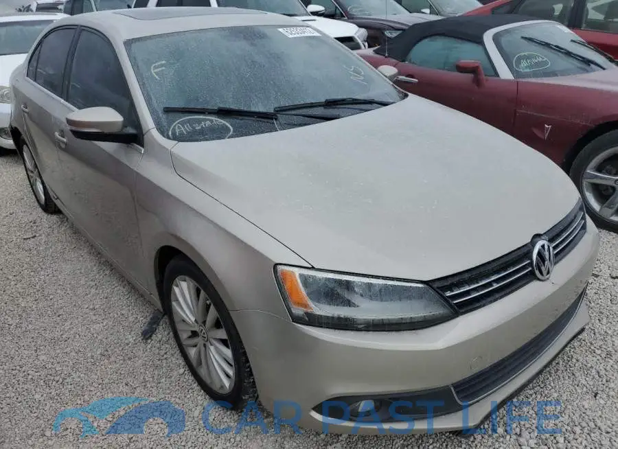 3VWLP7AJ1DM239940# 1