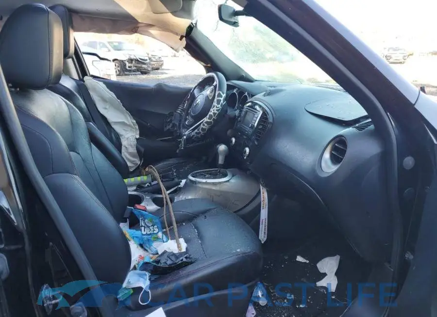 JN8AF5MV2DT208833# 5