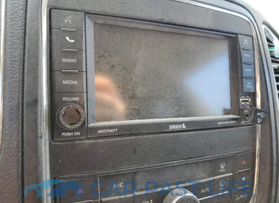 1C4SDJDT8DC563602# 9